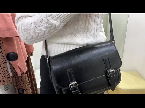 ❤️ Offentlig onani af ung kælling FeralBerry med en dildo i prøverummet ️❌ Sex video at da.megaofertas.top